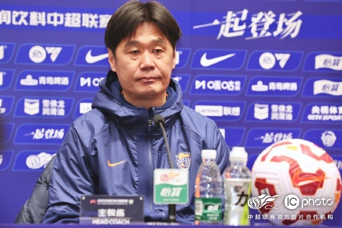 李霄鹏:同城德比万众瞩目 最重要的是两个队都全力以赴