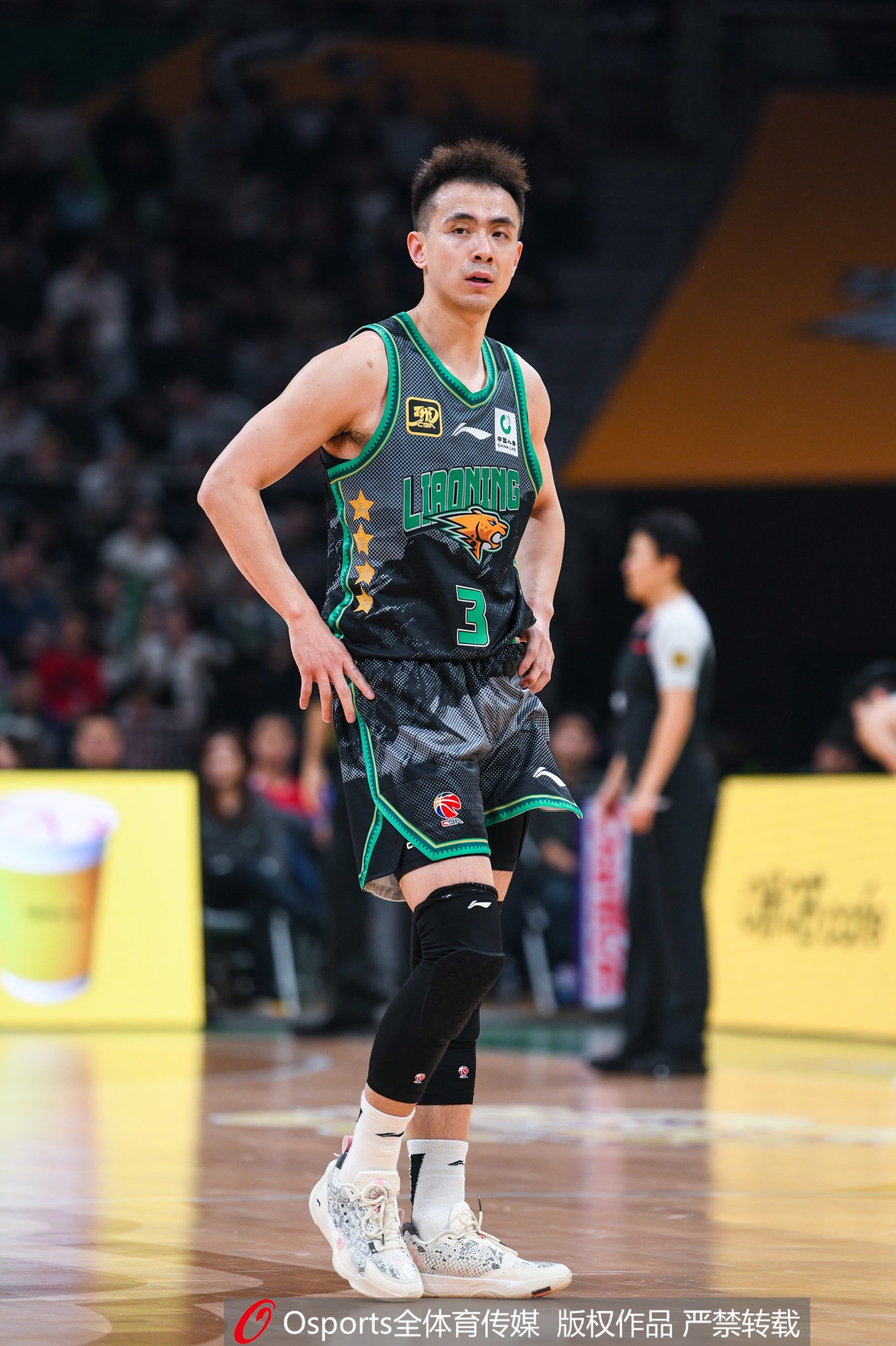  串联全队！赵继伟半场8投3中得9分2板8助 正负值+19领跑全场
